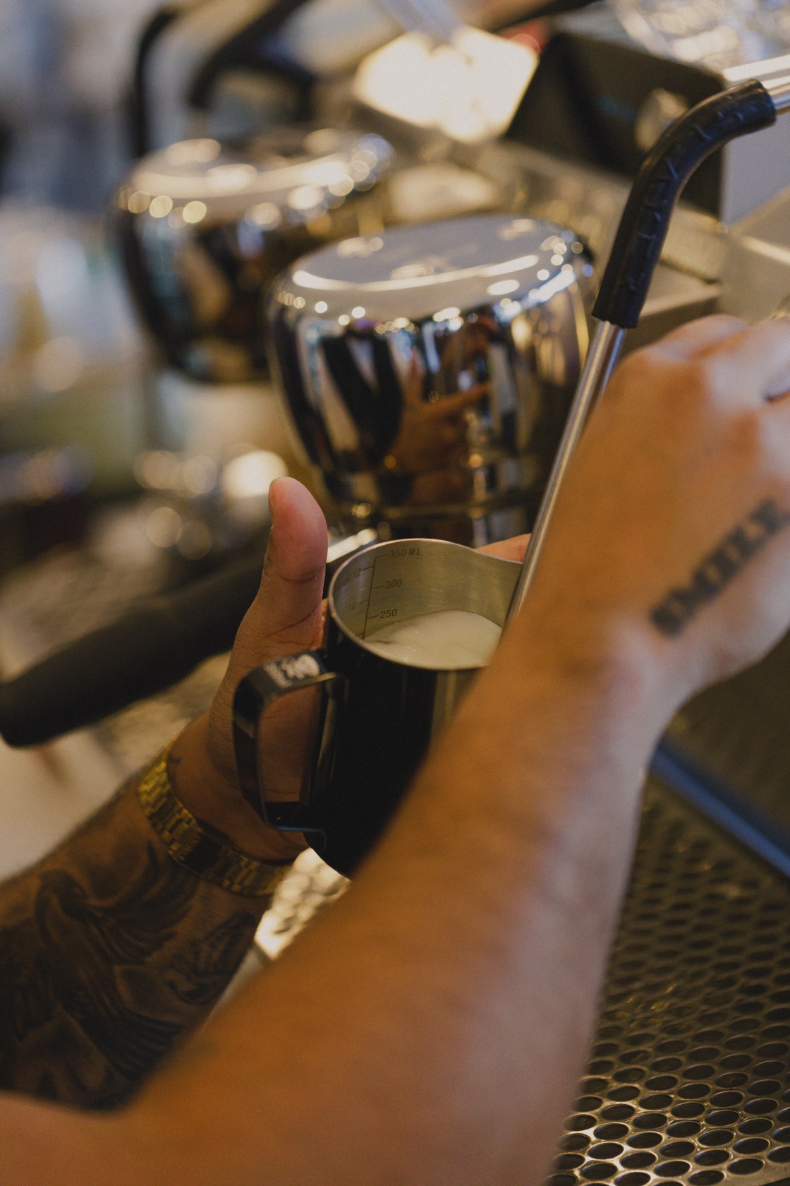 Coffee_ThreeWhistles_KeoniToman_TheArchivePhotographyStudio-7